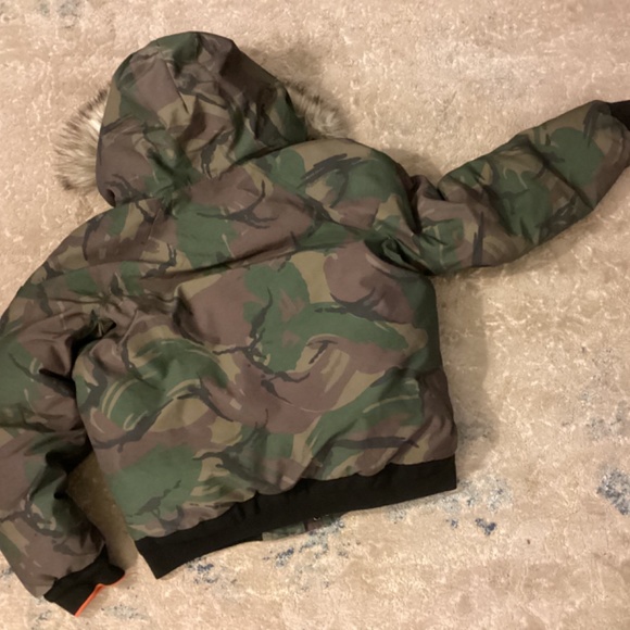 Coat - Picture 6 of 6